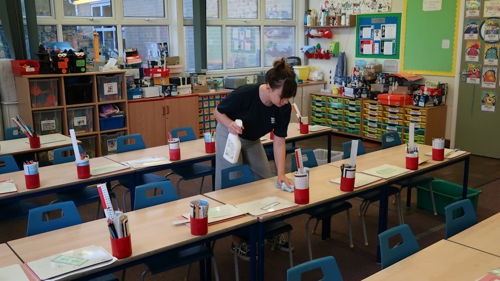 school cleaning in hampshire